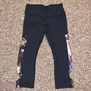 COPY - Calia by Carrie Underwood workout capri